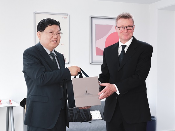 20251108180701867.jpg 3.jpg